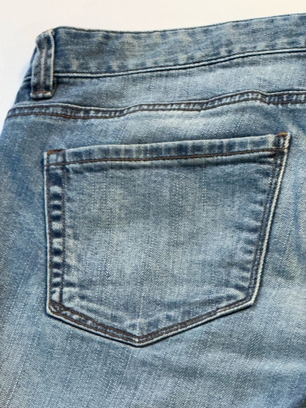 Ann Taylor Loft Women's Denim Jean Shorts in Blue Wash size 4 - Picture 6 of 6